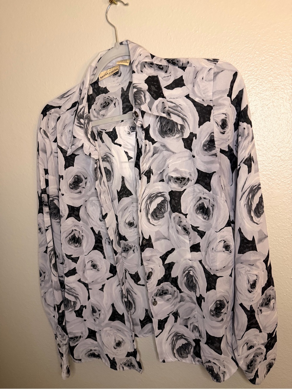 Aeropostale Black and White Rose Button-Down Shirt